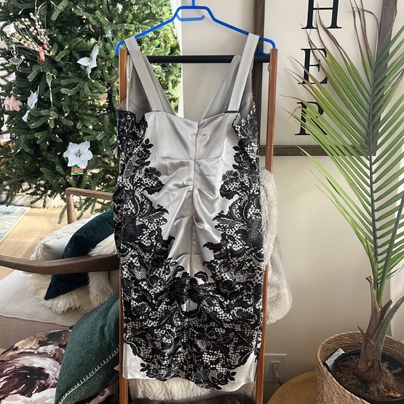 Le chateau Satin evening ruched cocktail dress - Picture 3 of 5